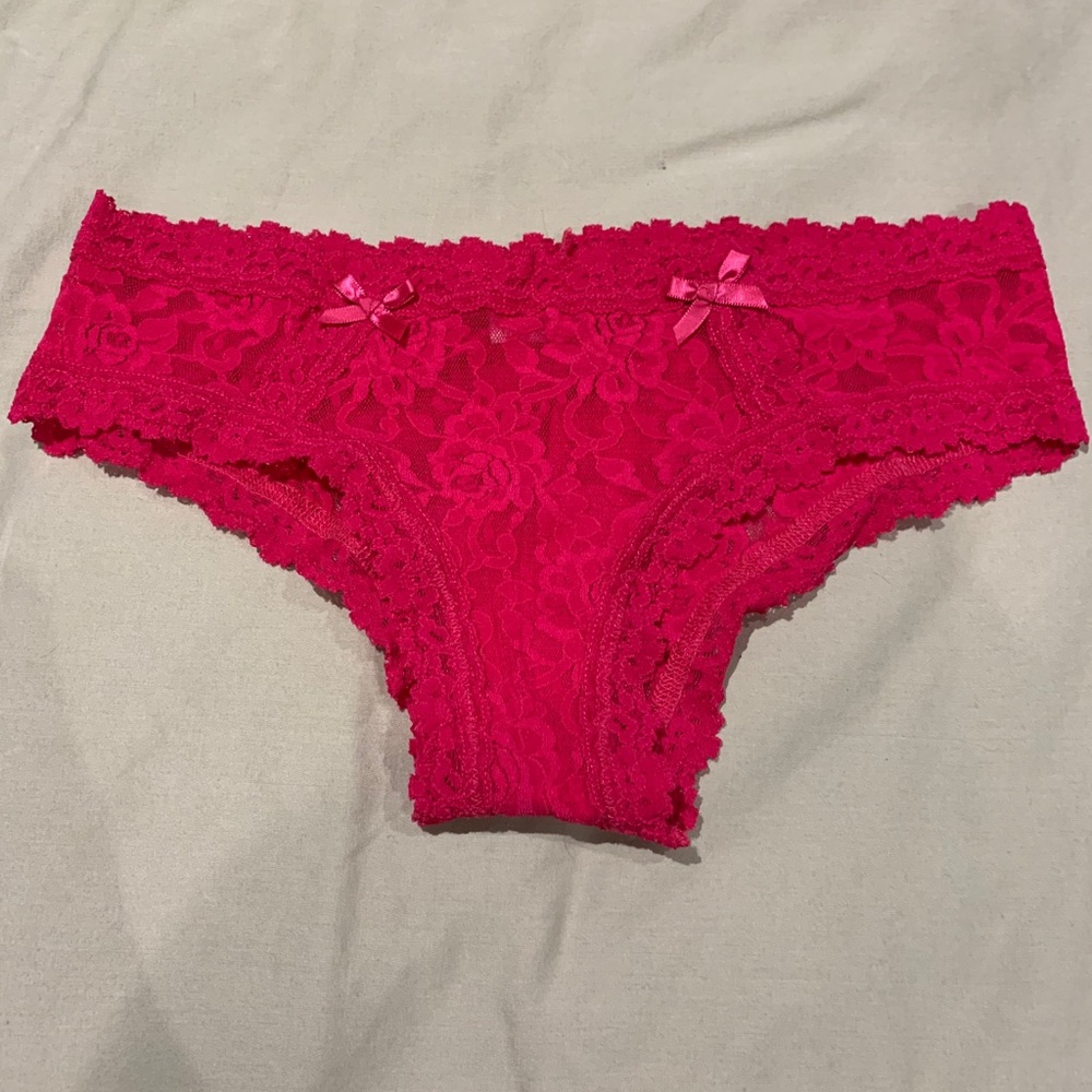 HANKY PANKY Lace Cheeky Hipster Pink LAST CHANCE